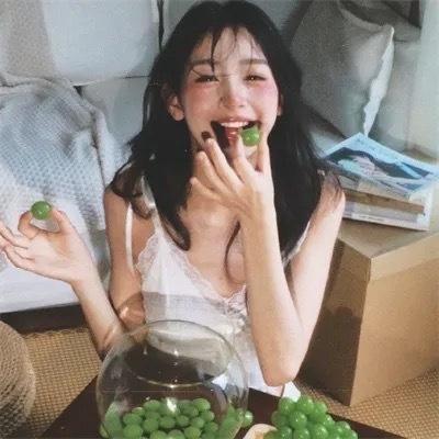 葛妮斯派特洛之风情万种